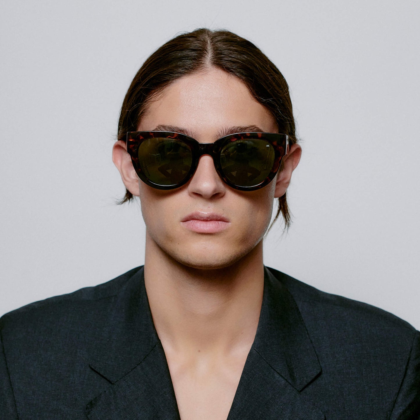 Sunglasses Round Lilly in Demi Tortoise