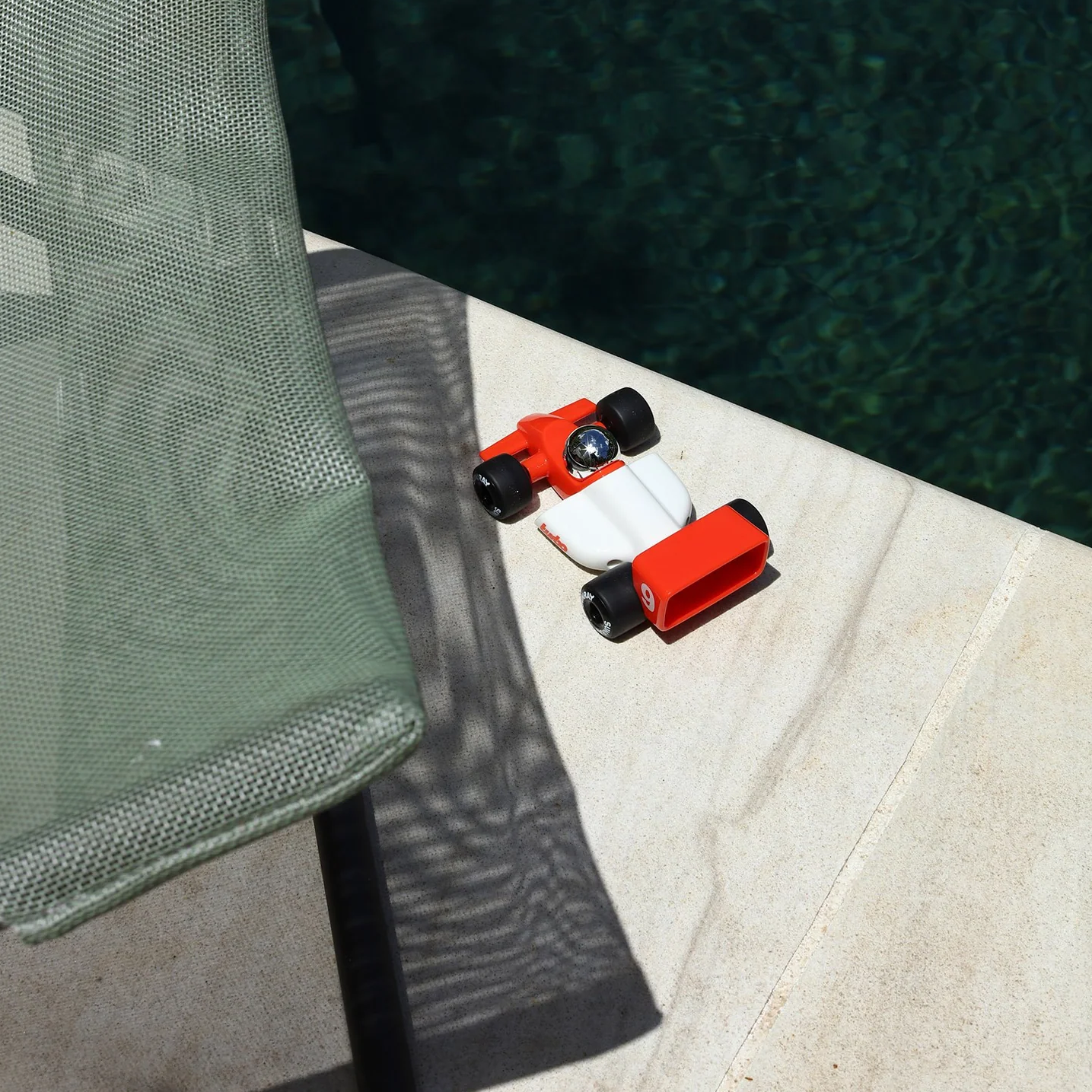 Playforever Figurines - Cars | PL VT803 Turbo Lauper