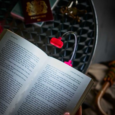 The Really Compact Travel Book Light - Pink - Image 3