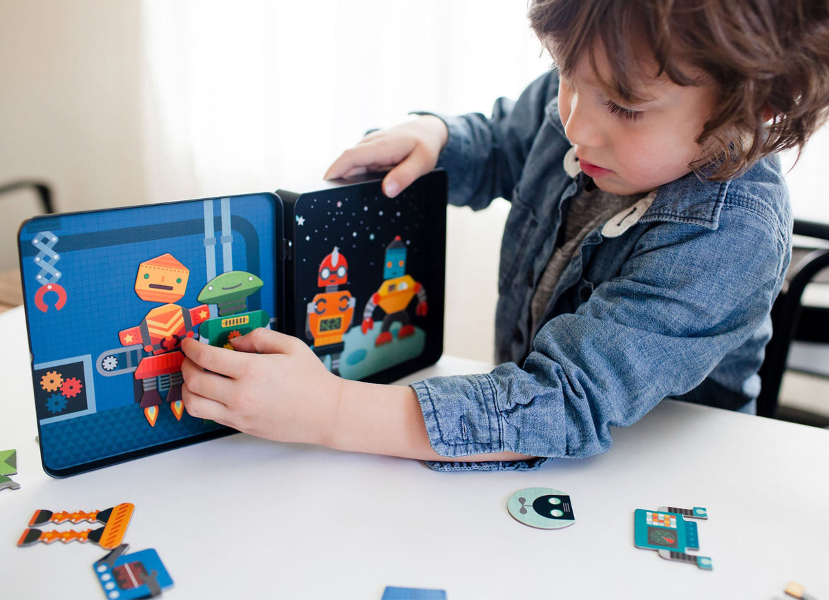 Robot Remix On-the-Go Magnetic Play Set - image 3