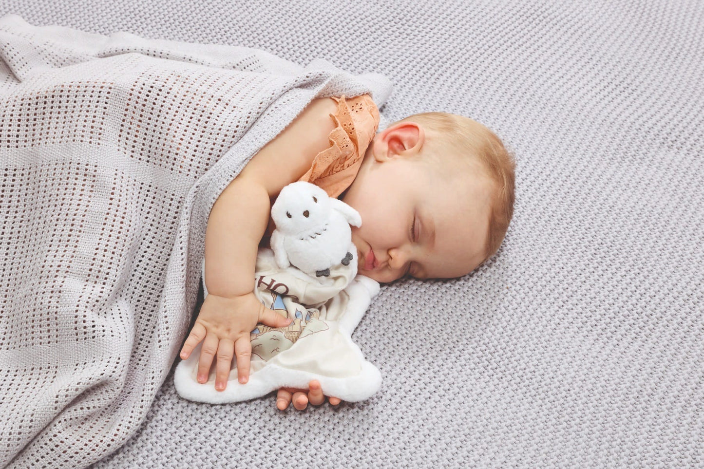 Hedwig Comfort Blanket - Plush Toy - Image 3