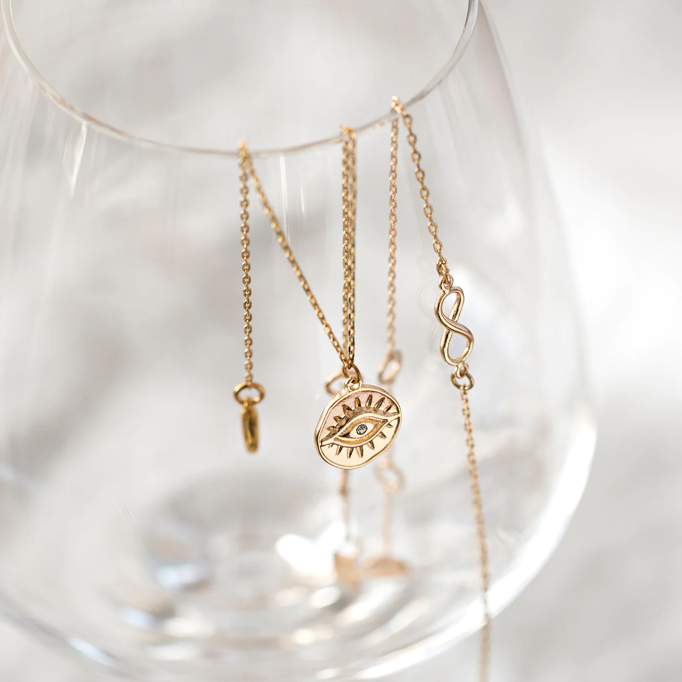 Timi of Sweden - Bracelet | Infinity Bracelet | Gold Plated - Brand Academy Store