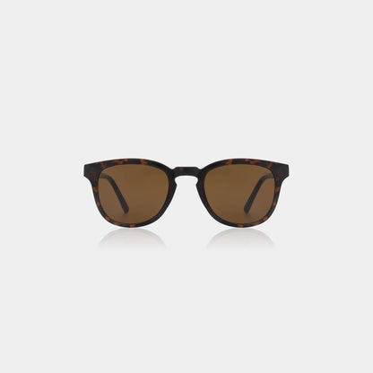 Sunglasses in Bate Demi Tortoise Brown