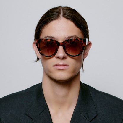 Sunglasses Round Lilly in Havana Tortoise and Tinted Lenses