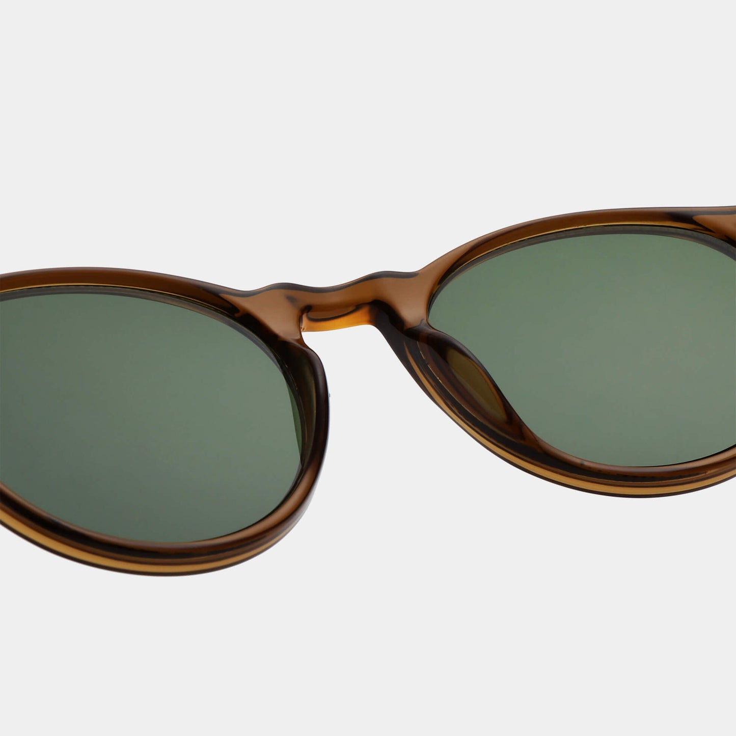 Sunglasses Round Marvin in Smoke Transparent