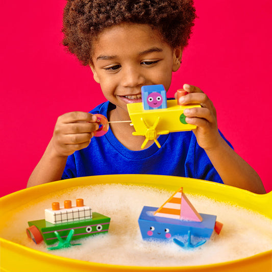 Kikkerland Kidoki Wooden Wind-Up Bath Boat - Assorted - image 2