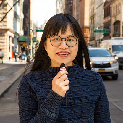 Kikkerland Breaking News Mini Microphone - USB-C - image 2