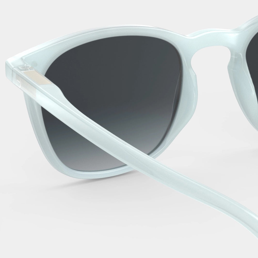 Sunglasses Shape E Trapezium in Misty Blue