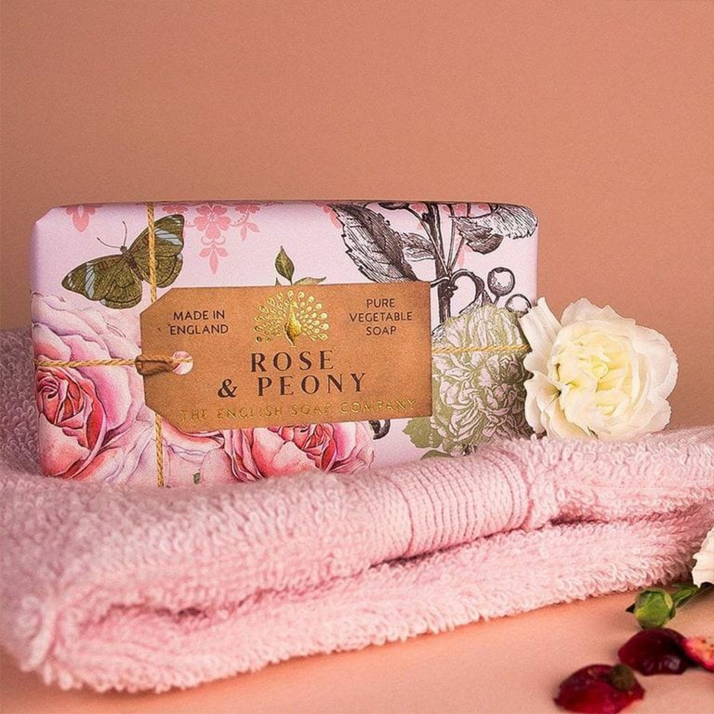 The English Soap Company Anniversary Rose and Peony Soap Bar 190g - Image 2