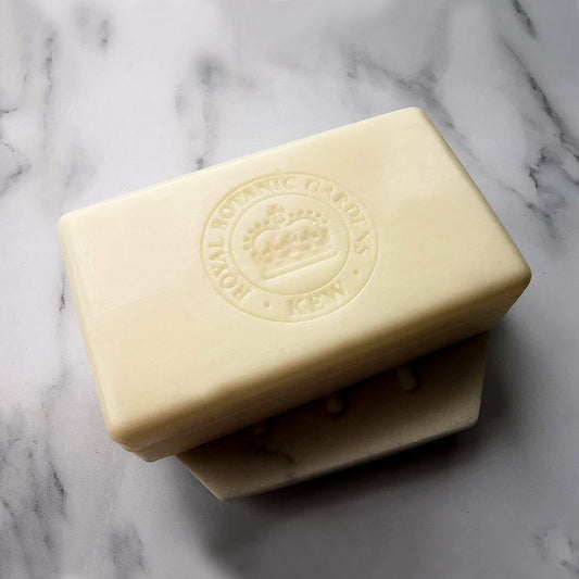 English Soap Company Kew Gardens Bergamot & Ginger Soap Bar  - Image 2