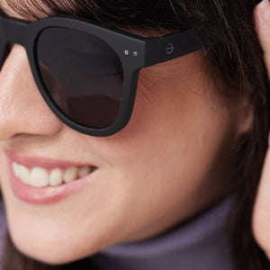 Sunglasses Shape N Trapezium in Black