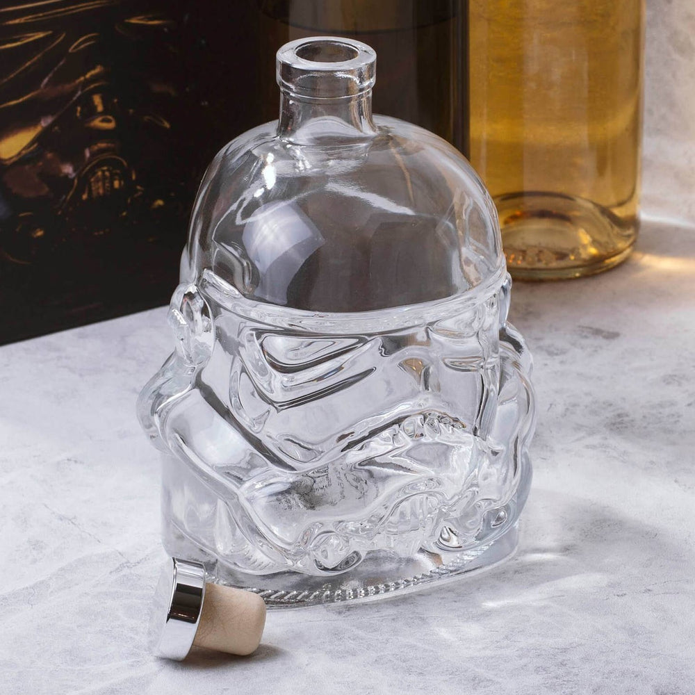 Best Xmas Gift 650ml Glass Star Wars Trooper Decanter with 2