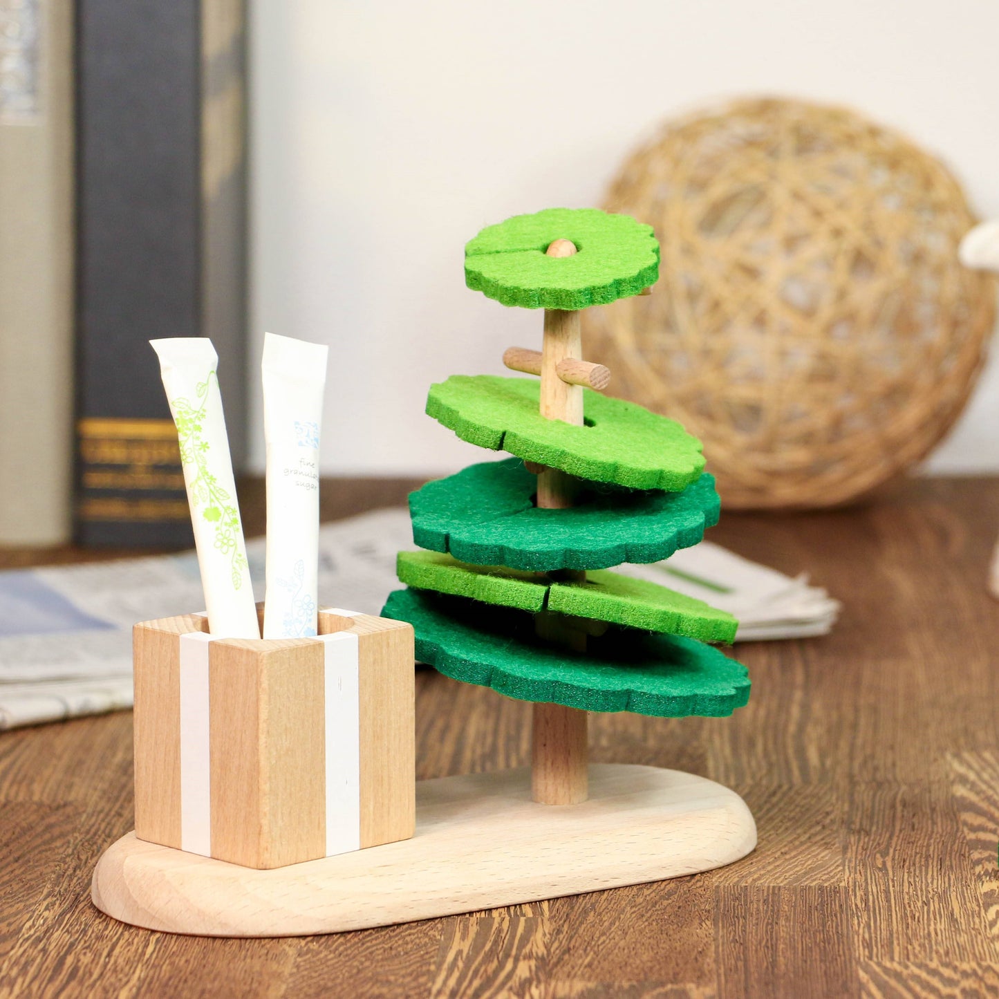 Sugar Holder Present Box & Dancing Leaves Coaster Set