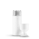 Insulated 580ml water bottle in wavy white