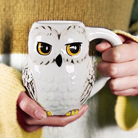 
            
                Load image into Gallery viewer, Harry Potter mug shaped as Hedwig the Owl in white
            
        