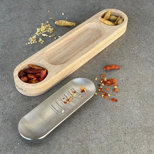 Chilli with Greater and Oak Stand