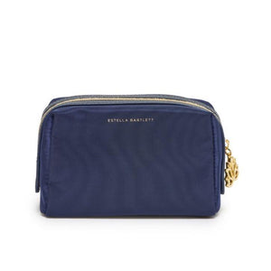 
            
                Load image into Gallery viewer, Make Up Bag &amp;quot;Women on a mission&amp;quot; in Navy
            
        