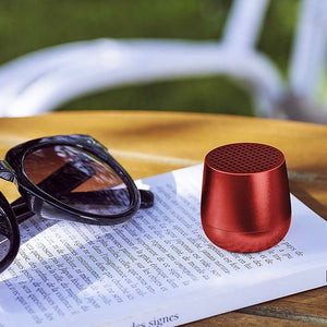 Ultra-portable bluetooth speaker in red