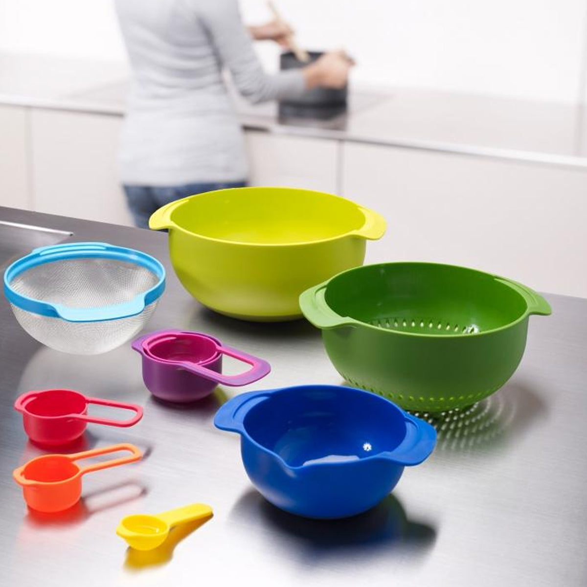 DISCONTINUED - Nest Plus 9 Cups and Bowls Set