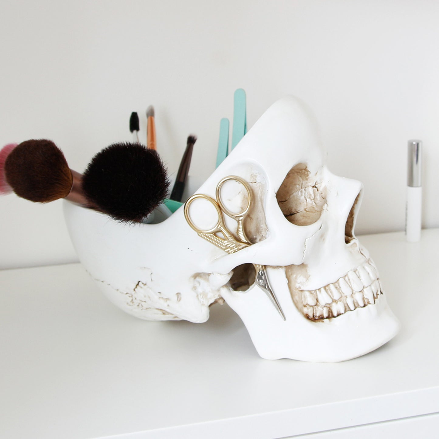 Skull Desk Tidy