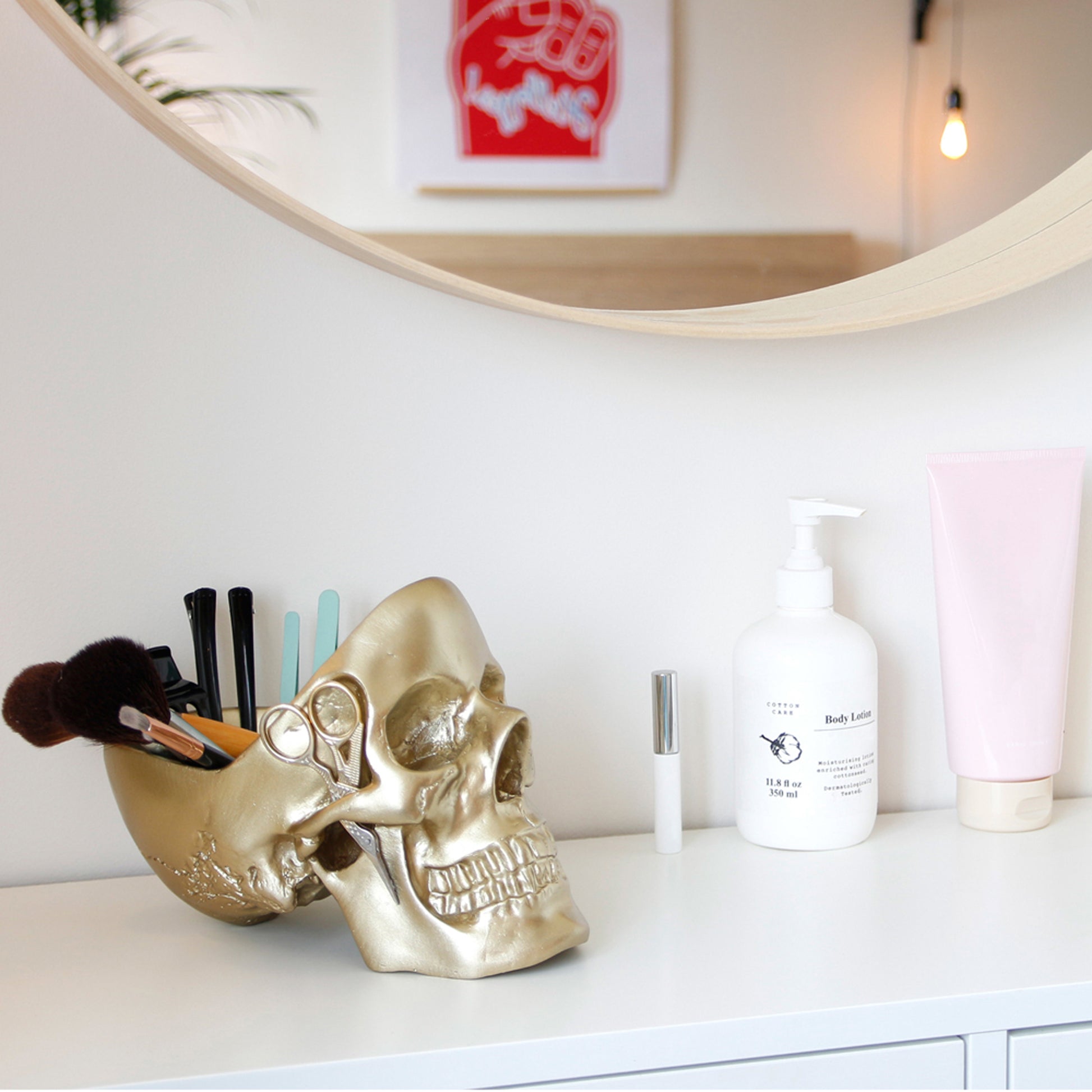 Skull Desk Tidy