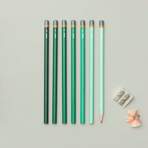 Sketching Pencils HB Drawing Gradient in Green Outer