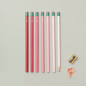 Sketching Pencils HB Drawing Gradient in Pink Outer