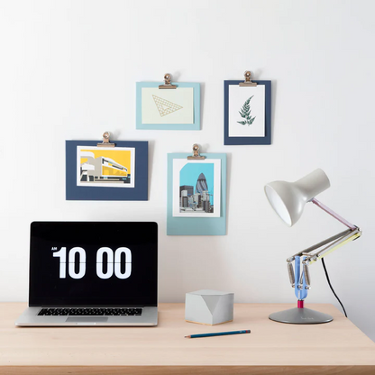 Clipboard Frame Medium Red Metal for Desk - Brand Academy Store