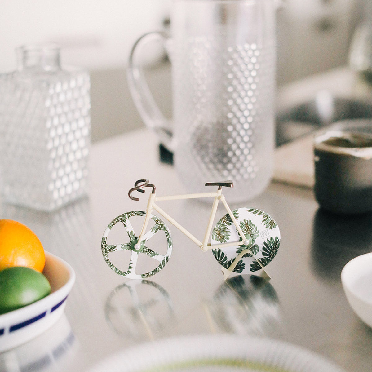 Pizza Cutter Bike Fixie Tropical Vintage