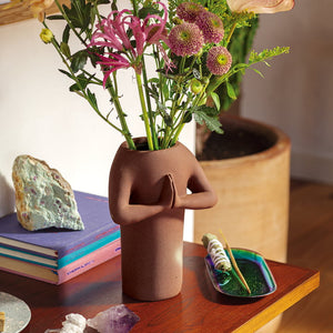 Namaste Vase Brown