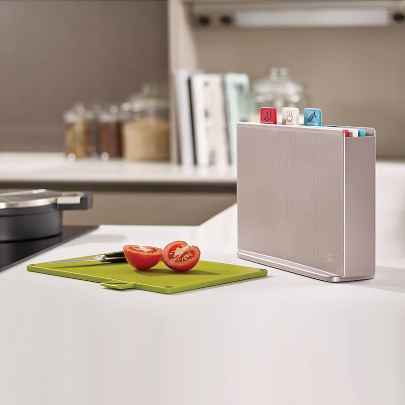 Colour-coded "index" chopping board set