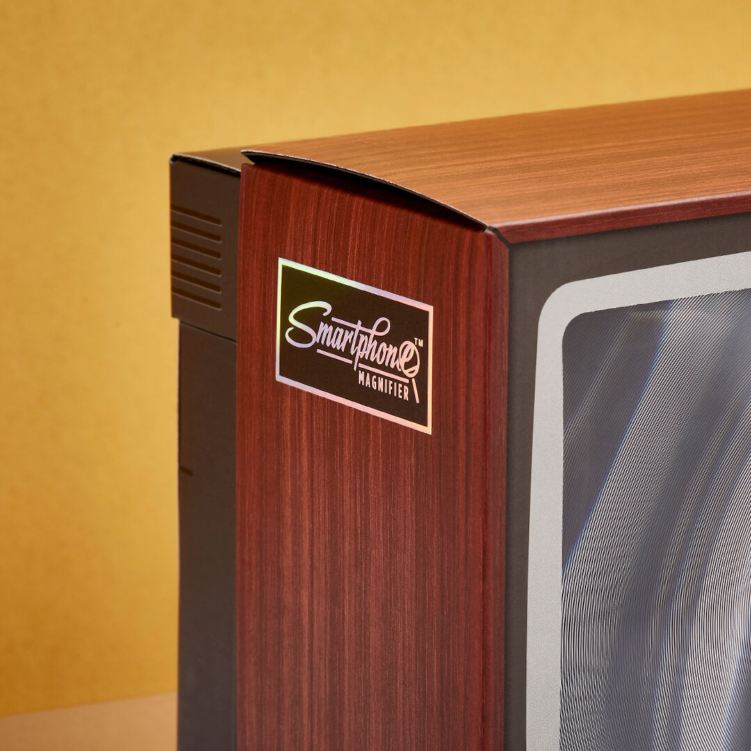 Smartphone magnifier