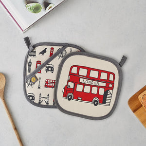 Pot grab with London Icons souvenir gift in cream