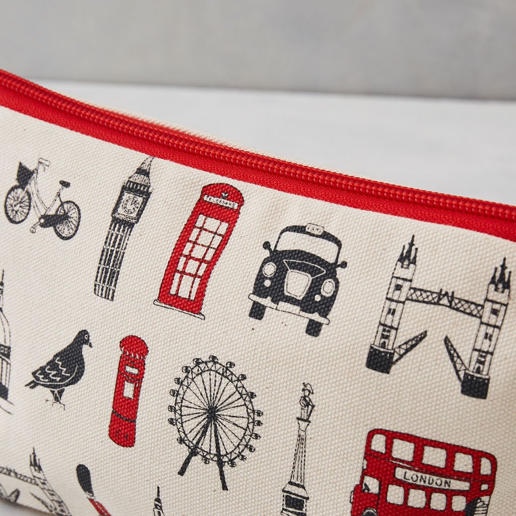 Cosmetic bag with London Icons souvenir gift in white