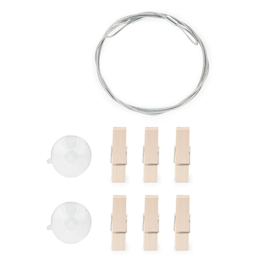 Hanging Photo Holders 6 Wooden clothespins