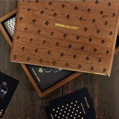 Poker Set Dead Mans Hand Iron and Glory Wooden Box