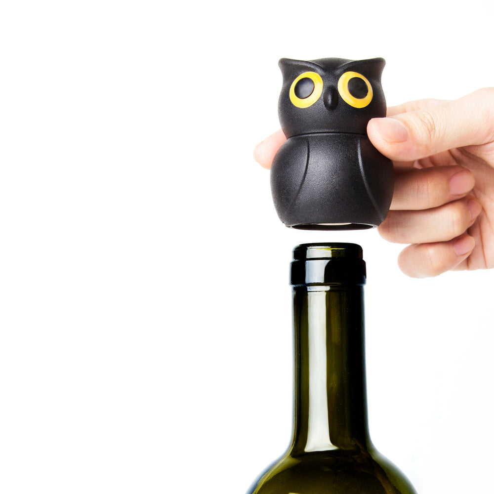 Wine Stopper Owl in Black & Yellow