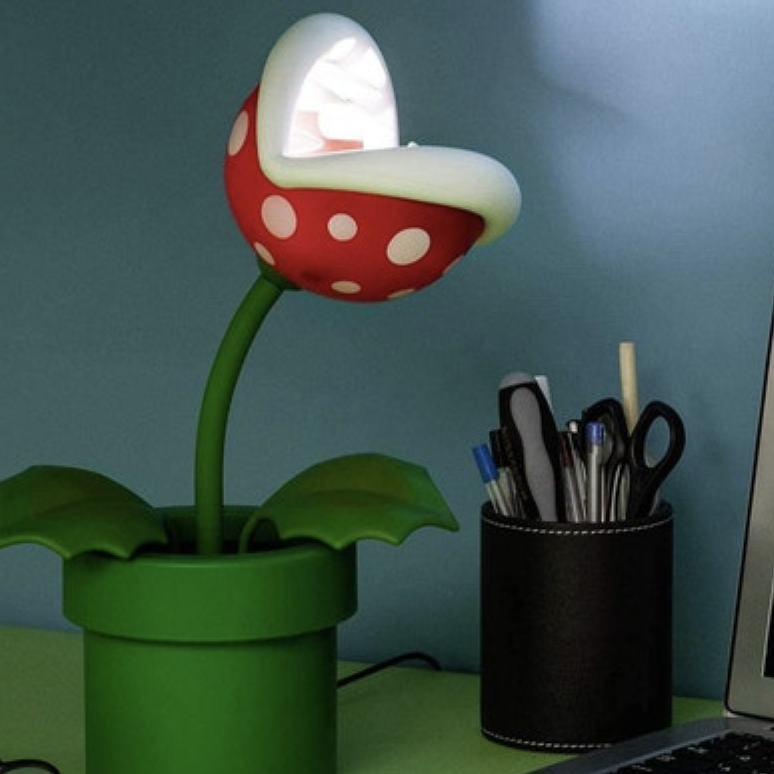 Super Mario Piranha Plant 'Posable Lamp' Red, Green and White