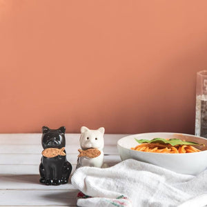 Salt & Pepper Shaker Cat Set Black & White