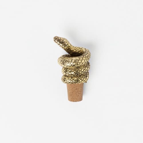 Bottle stopper with a mamba snake in antique gold