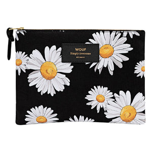 Pouch with daisy and black print in large
