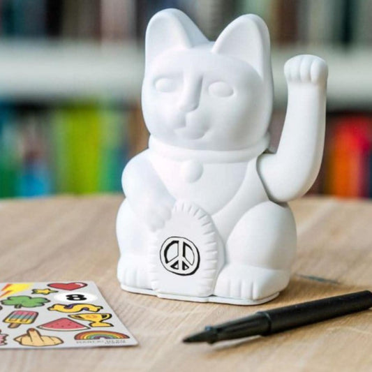 Lucky Waving Iconic Cat White