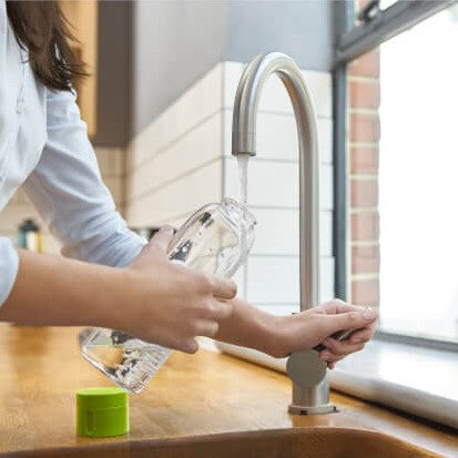 DISCONTINUED - Dot hydration bottle 600ml in green