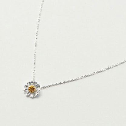 Necklace with a wildflower pendant in silver