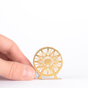 Model Ferris Wheel Mini-onaire in Gold