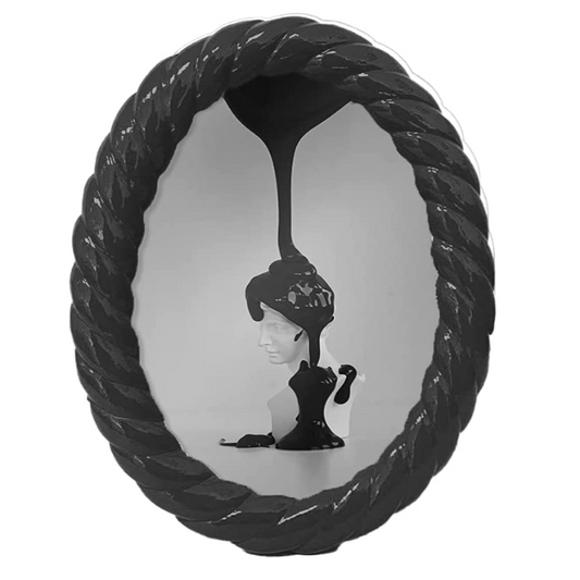 Oval Photo Frame Black Platted Border