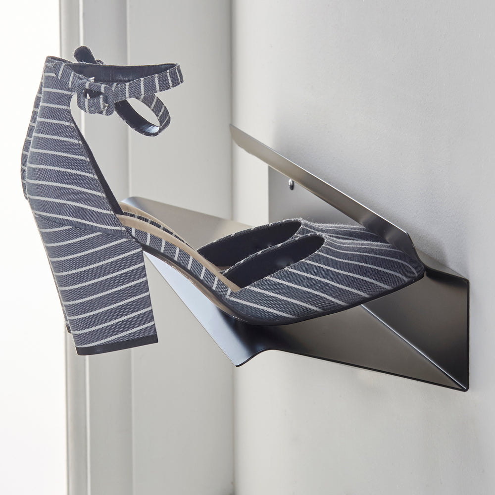 horizontal shoe rack - 700mm, wall mounted shoe rack