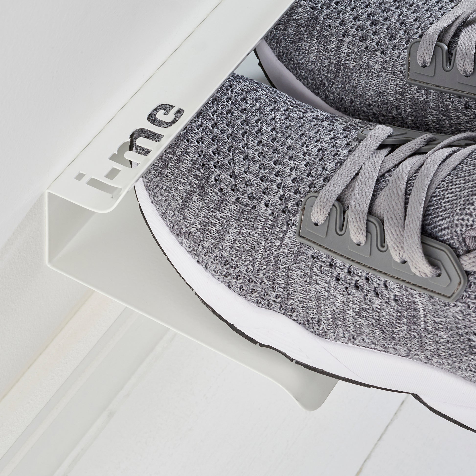 J-ME - Floating Shoe Rack 700mm - White