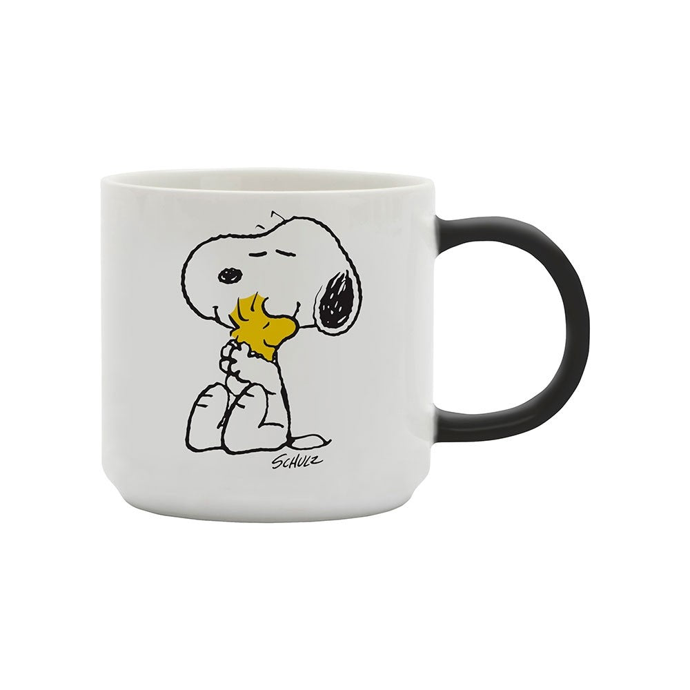 Mug with Snoopy Peanuts Comic 'Love' in white and black