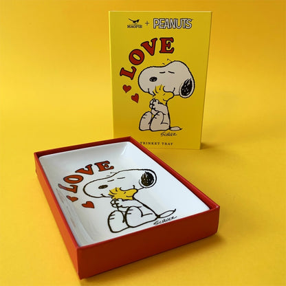 Snoopy Trinket Tray with Peanuts Snoopy Dog 'Love' White